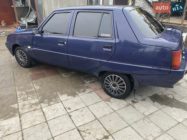 Синий ЗАЗ 1103 Славута, объемом двигателя 1.3 л и пробегом 213 тыс. км за 1600 $, фото 9 на Automoto.ua