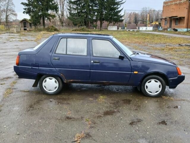 Синий ЗАЗ 1103 Славута, объемом двигателя 0 л и пробегом 78 тыс. км за 1000 $, фото 2 на Automoto.ua