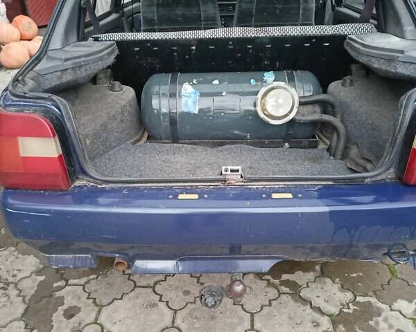 ЗАЗ 1103 Славута 2010 в Дубно на Automoto.ua Синий ЗАЗ 1103 Славута, объемом двигателя 1.3 л и пробегом 71 тыс. км за 1500 $, фото 1 на Automoto.ua
