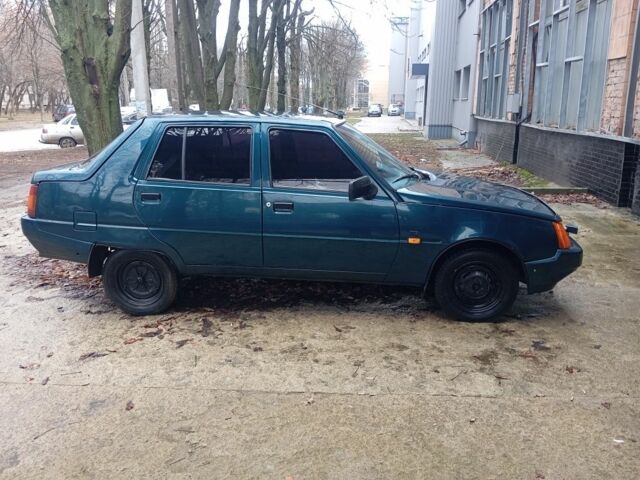 Зелений ЗАЗ 1103 Славута, об'ємом двигуна 1.1 л та пробігом 333 тис. км за 950 $, фото 3 на Automoto.ua