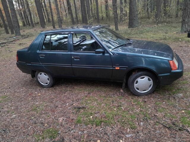 Зеленый ЗАЗ 1103 Славута, объемом двигателя 1.2 л и пробегом 108 тыс. км за 1100 $, фото 2 на Automoto.ua