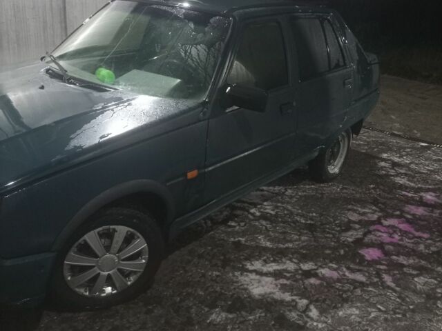 Зеленый ЗАЗ 1103 Славута, объемом двигателя 1 л и пробегом 191 тыс. км за 800 $, фото 2 на Automoto.ua