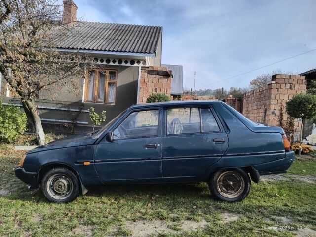 Зеленый ЗАЗ 1103 Славута, объемом двигателя 1.2 л и пробегом 100 тыс. км за 380 $, фото 2 на Automoto.ua