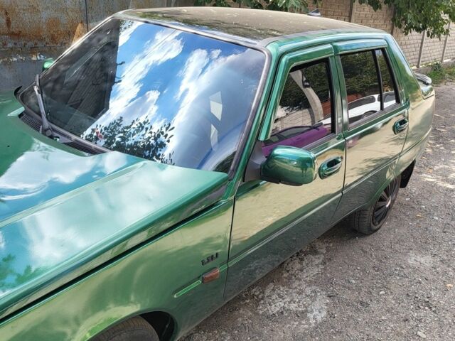 Зелений ЗАЗ 1103 Славута, об'ємом двигуна 1.3 л та пробігом 1000 тис. км за 1500 $, фото 1 на Automoto.ua