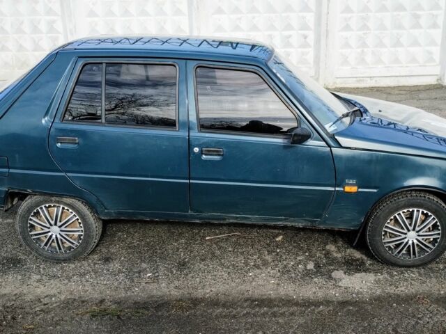 Зеленый ЗАЗ 1103 Славута, объемом двигателя 1.2 л и пробегом 300 тыс. км за 929 $, фото 7 на Automoto.ua