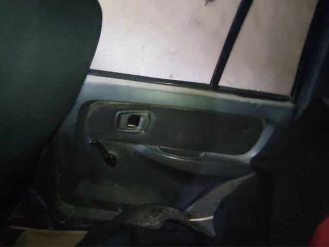 Зеленый ЗАЗ 1103 Славута, объемом двигателя 1.2 л и пробегом 3 тыс. км за 400 $, фото 2 на Automoto.ua