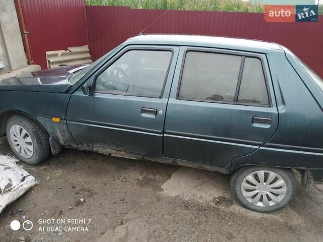 Зеленый ЗАЗ 1103 Славута, объемом двигателя 0 л и пробегом 145 тыс. км за 800 $, фото 2 на Automoto.ua