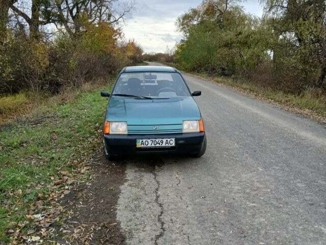 ЗАЗ 1103 Славута 2005 в Ужгороде на Automoto.ua Зеленый ЗАЗ 1103 Славута, объемом двигателя 1 л и пробегом 40 тыс. км за 700 $, фото 3 на Automoto.ua
