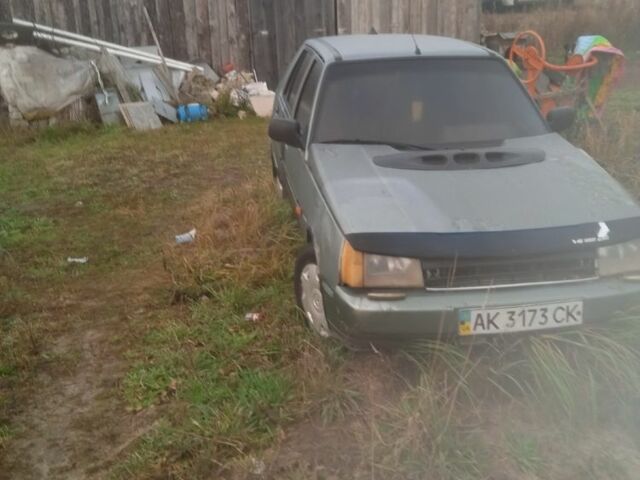 Зелений ЗАЗ 1103 Славута, об'ємом двигуна 1.2 л та пробігом 193 тис. км за 370 $, фото 1 на Automoto.ua