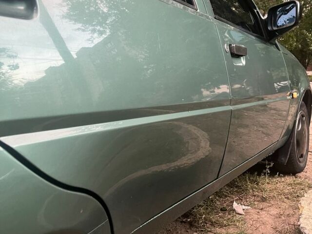 Зелений ЗАЗ 1103 Славута, об'ємом двигуна 1.2 л та пробігом 143 тис. км за 1000 $, фото 5 на Automoto.ua