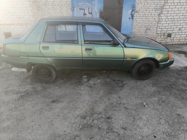 Зеленый ЗАЗ 1103 Славута, объемом двигателя 1.2 л и пробегом 150 тыс. км за 500 $, фото 3 на Automoto.ua