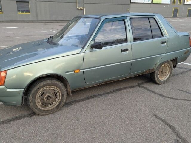 Зелений ЗАЗ 1103 Славута, об'ємом двигуна 1.2 л та пробігом 160 тис. км за 1200 $, фото 1 на Automoto.ua