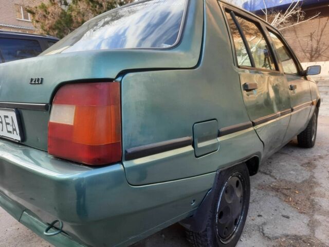 Зелений ЗАЗ 1103 Славута, об'ємом двигуна 1.2 л та пробігом 3 тис. км за 1100 $, фото 5 на Automoto.ua