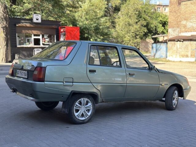 Зеленый ЗАЗ 1103 Славута, объемом двигателя 1.3 л и пробегом 250 тыс. км за 800 $, фото 5 на Automoto.ua