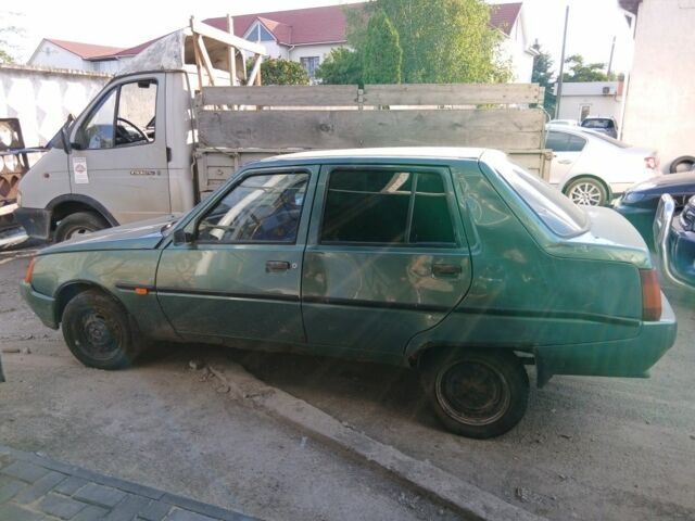 Зеленый ЗАЗ 1103 Славута, объемом двигателя 1.2 л и пробегом 116 тыс. км за 600 $, фото 4 на Automoto.ua
