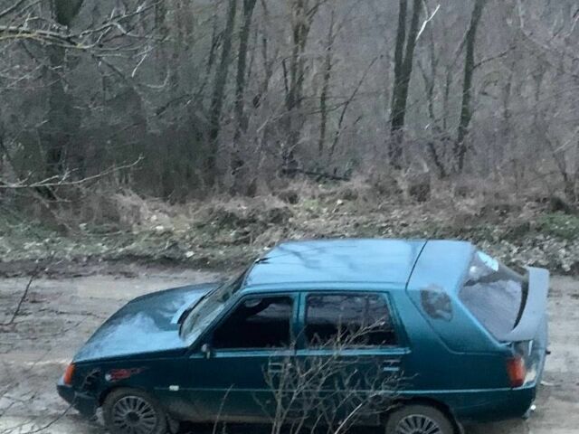 Зеленый ЗАЗ 1103 Славута, объемом двигателя 0 л и пробегом 100 тыс. км за 800 $, фото 4 на Automoto.ua