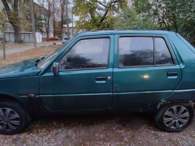 Зеленый ЗАЗ 1103 Славута, объемом двигателя 1.1 л и пробегом 200 тыс. км за 668 $, фото 1 на Automoto.ua