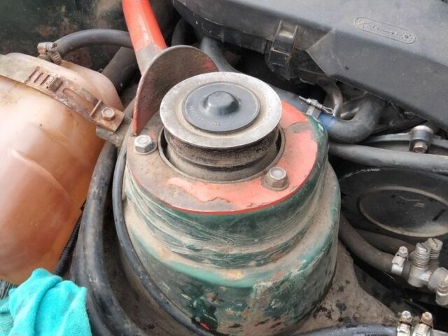 Зеленый ЗАЗ 1103 Славута, объемом двигателя 1.2 л и пробегом 150 тыс. км за 700 $, фото 2 на Automoto.ua