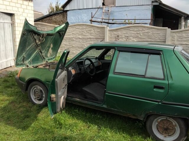 Зеленый ЗАЗ 1103 Славута, объемом двигателя 1.2 л и пробегом 150 тыс. км за 700 $, фото 9 на Automoto.ua