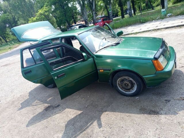 Зелений ЗАЗ 1103 Славута, об'ємом двигуна 1.2 л та пробігом 100 тис. км за 1150 $, фото 6 на Automoto.ua