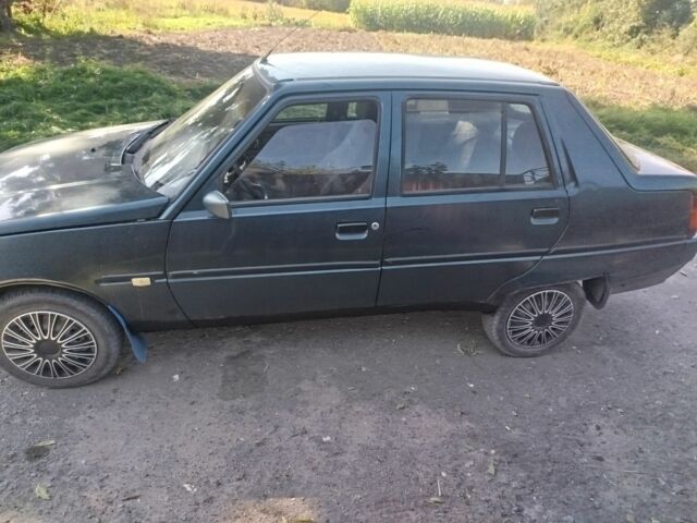 Зеленый ЗАЗ 1103 Славута, объемом двигателя 1 л и пробегом 163 тыс. км за 850 $, фото 3 на Automoto.ua