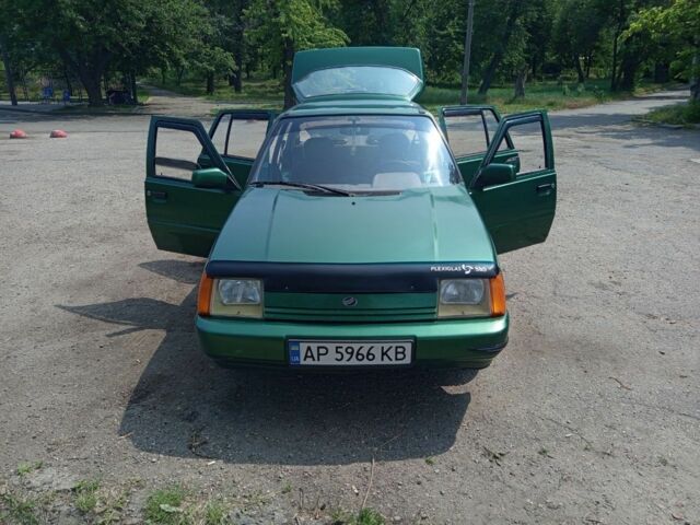 Зелений ЗАЗ 1103 Славута, об'ємом двигуна 1.2 л та пробігом 100 тис. км за 1150 $, фото 3 на Automoto.ua
