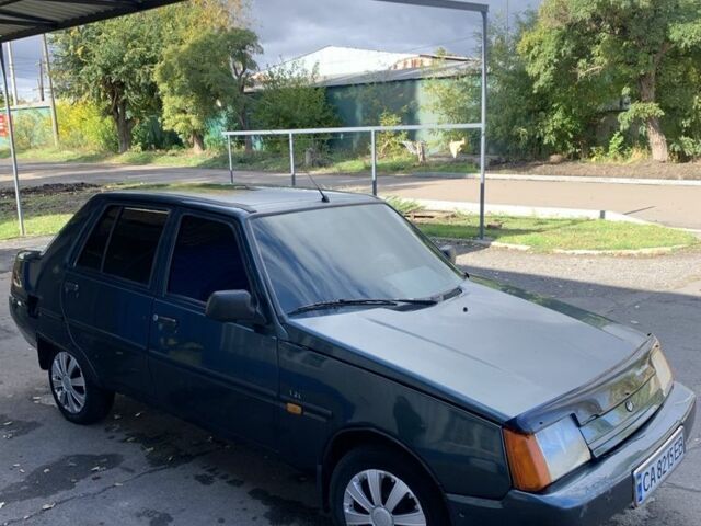 Зелений ЗАЗ 1103 Славута, об'ємом двигуна 1.2 л та пробігом 100 тис. км за 713 $, фото 2 на Automoto.ua