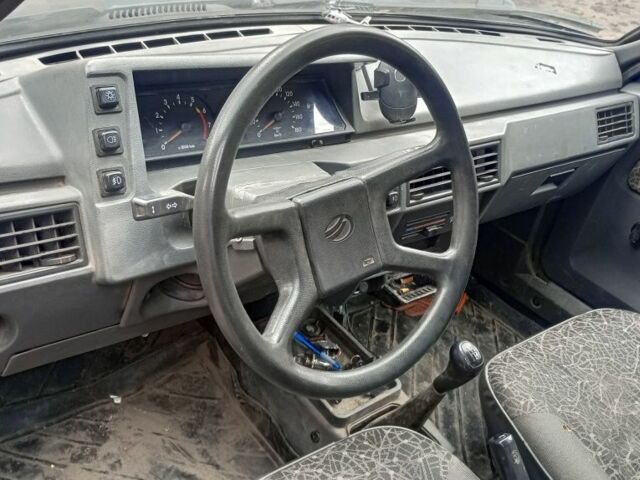 Зеленый ЗАЗ 1103 Славута, объемом двигателя 1.2 л и пробегом 60 тыс. км за 460 $, фото 4 на Automoto.ua