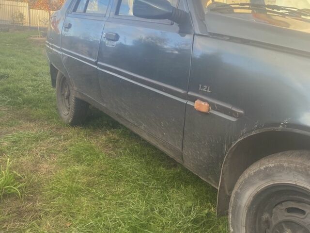 ЗАЗ 1103 Славута 2004 в Червонограде на Automoto.ua Зеленый ЗАЗ 1103 Славута, объемом двигателя 1.2 л и пробегом 120 тыс. км за 550 $, фото 6 на Automoto.ua