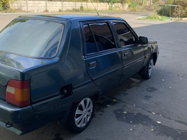 Зелений ЗАЗ 1103 Славута, об'ємом двигуна 1.2 л та пробігом 100 тис. км за 713 $, фото 3 на Automoto.ua