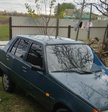 ЗАЗ 1103 Славута 2004 у Городне на Automoto.ua Зелений ЗАЗ 1103 Славута, об'ємом двигуна 0 л та пробігом 155 тис. км за 700 $, фото 5 на Automoto.ua