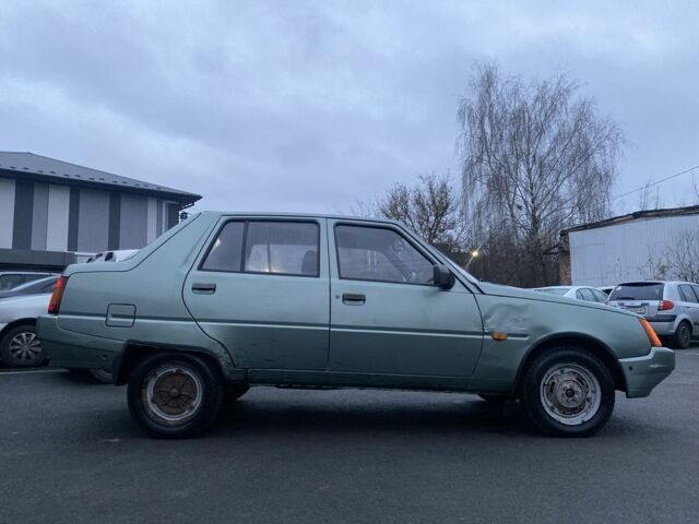 Зеленый ЗАЗ 1103 Славута, объемом двигателя 1.2 л и пробегом 100 тыс. км за 650 $, фото 6 на Automoto.ua