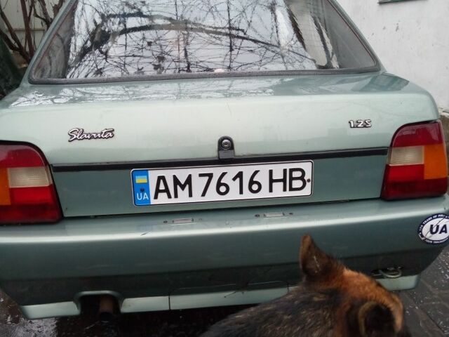 Зелений ЗАЗ 1103 Славута, об'ємом двигуна 1.2 л та пробігом 1 тис. км за 500 $, фото 1 на Automoto.ua