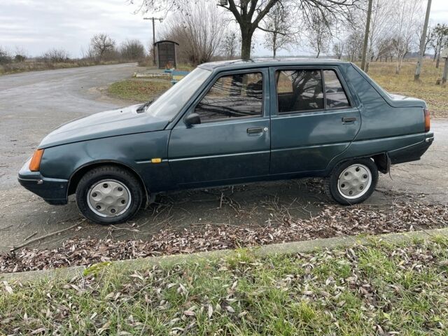 Зелений ЗАЗ 1103 Славута, об'ємом двигуна 1.2 л та пробігом 90 тис. км за 899 $, фото 2 на Automoto.ua