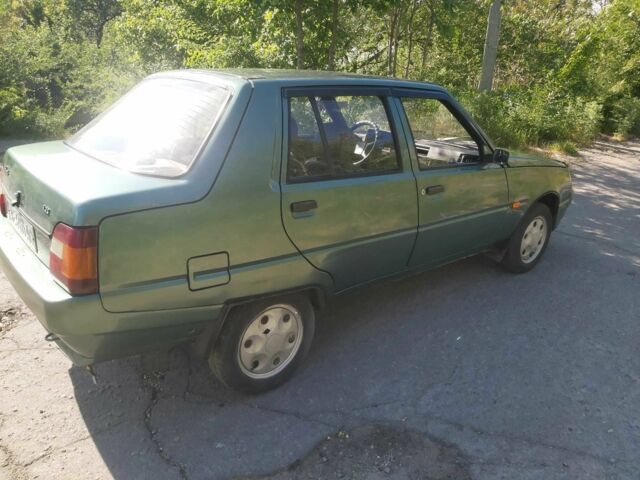Зеленый ЗАЗ 1103 Славута, объемом двигателя 1.2 л и пробегом 109 тыс. км за 1400 $, фото 3 на Automoto.ua