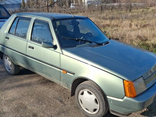 Зеленый ЗАЗ 1103 Славута, объемом двигателя 1.2 л и пробегом 66 тыс. км за 1550 $, фото 2 на Automoto.ua