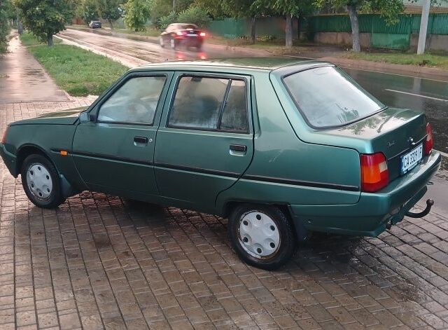 Зеленый ЗАЗ 1103 Славута, объемом двигателя 1.2 л и пробегом 110 тыс. км за 1100 $, фото 2 на Automoto.ua