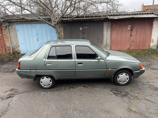 Зелений ЗАЗ 1103 Славута, об'ємом двигуна 1.3 л та пробігом 177 тис. км за 1550 $, фото 1 на Automoto.ua