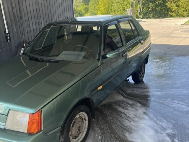 Зеленый ЗАЗ 1103 Славута, объемом двигателя 1.3 л и пробегом 137 тыс. км за 1200 $, фото 1 на Automoto.ua