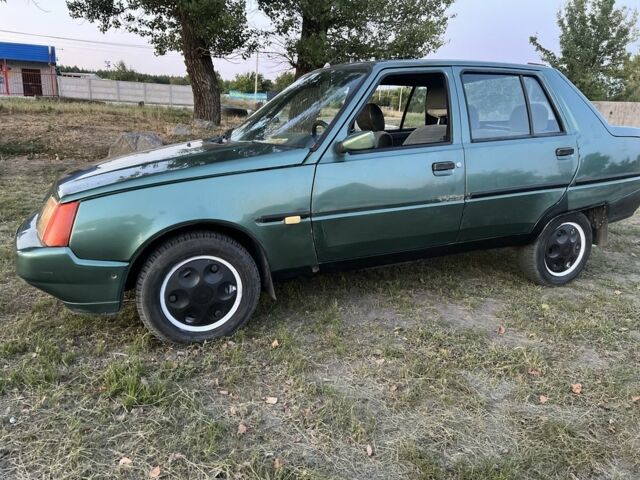 Зеленый ЗАЗ 1103 Славута, объемом двигателя 1.3 л и пробегом 240 тыс. км за 726 $, фото 3 на Automoto.ua