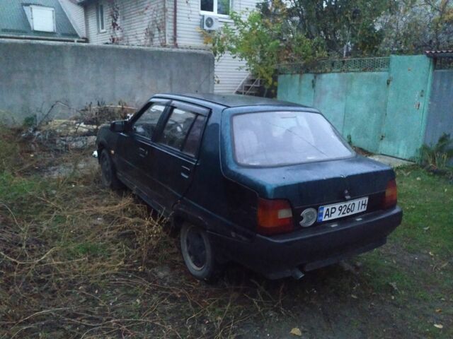 Зеленый ЗАЗ 1103 Славута, объемом двигателя 1.1 л и пробегом 258 тыс. км за 452 $, фото 3 на Automoto.ua