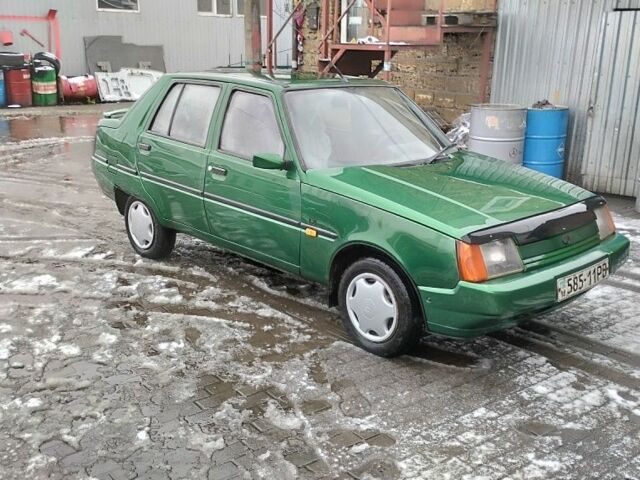 Зеленый ЗАЗ 1103 Славута, объемом двигателя 0 л и пробегом 3 тыс. км за 600 $, фото 6 на Automoto.ua