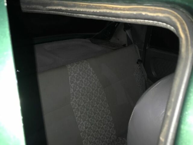 Зеленый ЗАЗ 1103 Славута, объемом двигателя 1.2 л и пробегом 3 тыс. км за 650 $, фото 5 на Automoto.ua