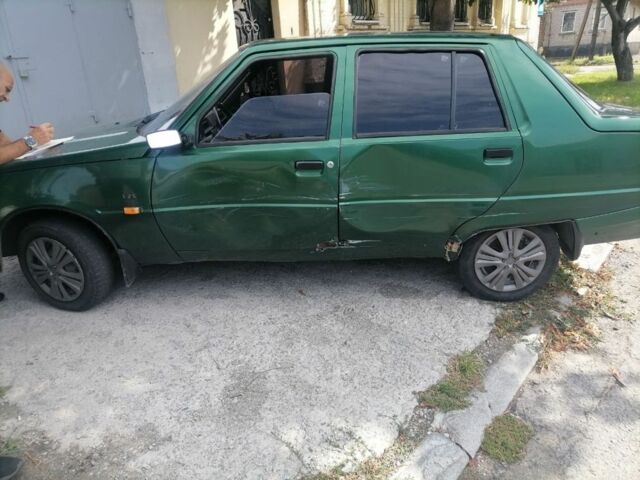 Зеленый ЗАЗ 1103 Славута, объемом двигателя 1.2 л и пробегом 3 тыс. км за 650 $, фото 2 на Automoto.ua