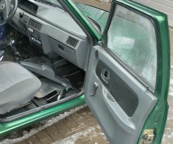 Зеленый ЗАЗ 1103 Славута, объемом двигателя 0 л и пробегом 3 тыс. км за 600 $, фото 2 на Automoto.ua