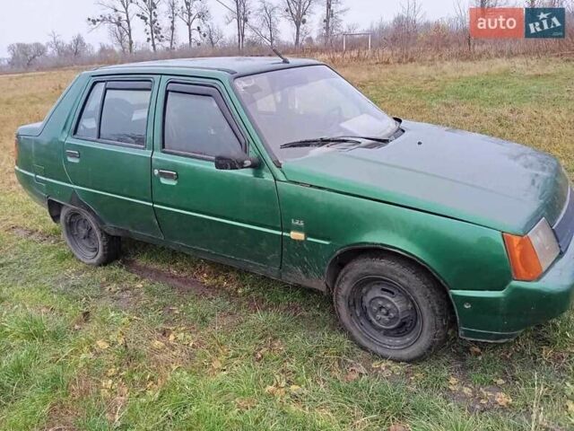 Зеленый ЗАЗ 1103 Славута, объемом двигателя 1.2 л и пробегом 251 тыс. км за 850 $, фото 10 на Automoto.ua