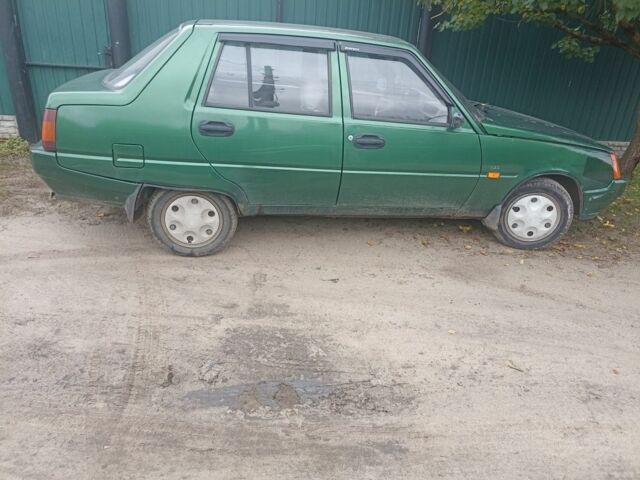 Зеленый ЗАЗ 1103 Славута, объемом двигателя 1.2 л и пробегом 130 тыс. км за 900 $, фото 4 на Automoto.ua