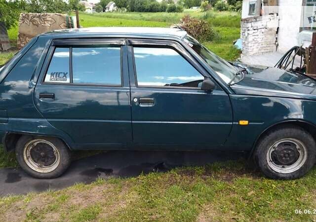 Зелений ЗАЗ 1103 Славута, об'ємом двигуна 1.2 л та пробігом 100 тис. км за 990 $, фото 8 на Automoto.ua