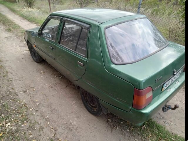 Зеленый ЗАЗ 1103 Славута, объемом двигателя 1.2 л и пробегом 20 тыс. км за 900 $, фото 2 на Automoto.ua