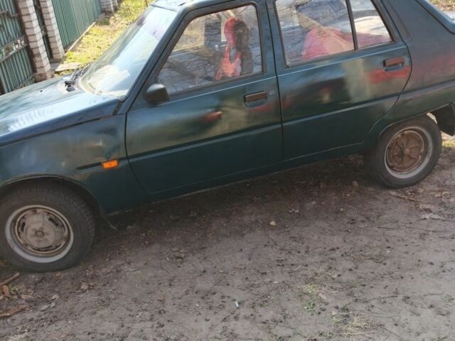 Зеленый ЗАЗ 1103 Славута, объемом двигателя 1.2 л и пробегом 202 тыс. км за 709 $, фото 3 на Automoto.ua